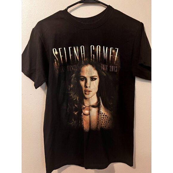 Hanes Tops - Women's Selena Gomez Star Dance Tour Concert T Shirt Size S [EXCELLENT]